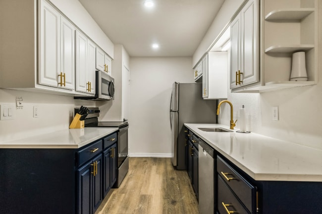 Photo - 3960 Juanita St