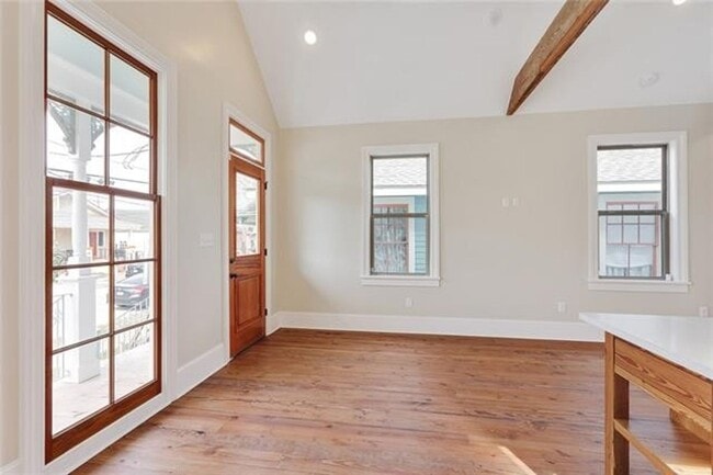 Photo - 1562 N Prieur St Unidad 1562 N Prieur St - B