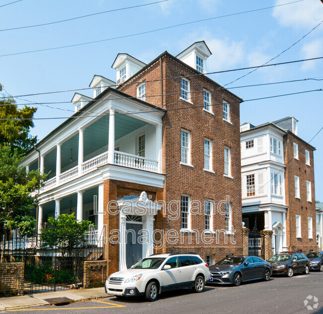 Building Photo - 21 Archdale St Unit A Rental