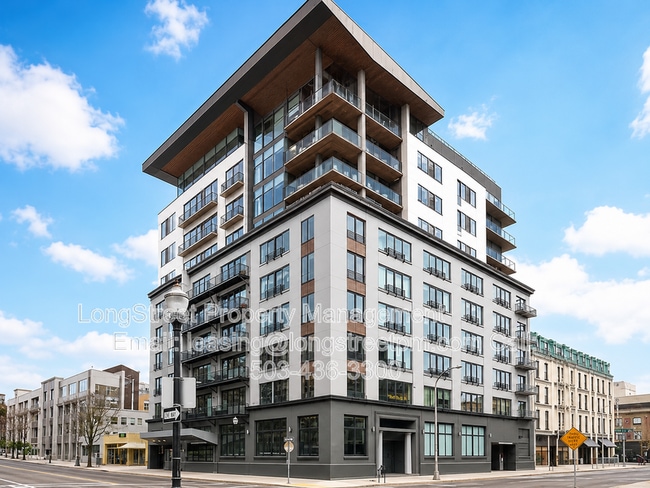 Photo - 300 NW 8th Ave