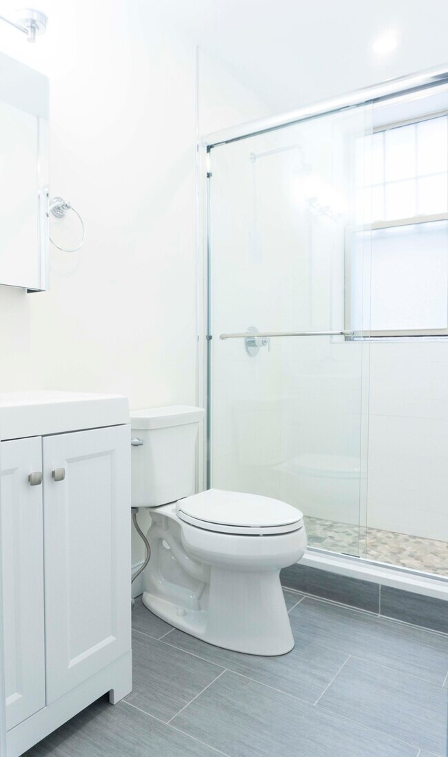 Photo - 2016 Commonwealth Ave Unit 4