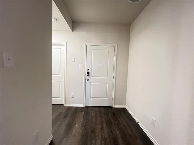 Photo - 204 University St