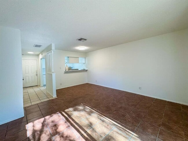 Photo - 5810 Sweeney Cir