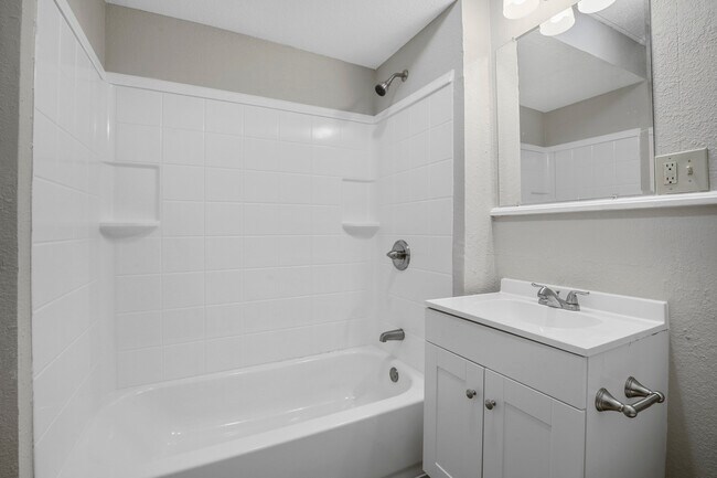 Photo - 509 E Heron St