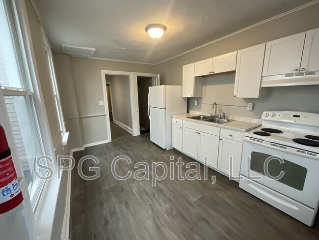 Photo - 602 Salem Ave House