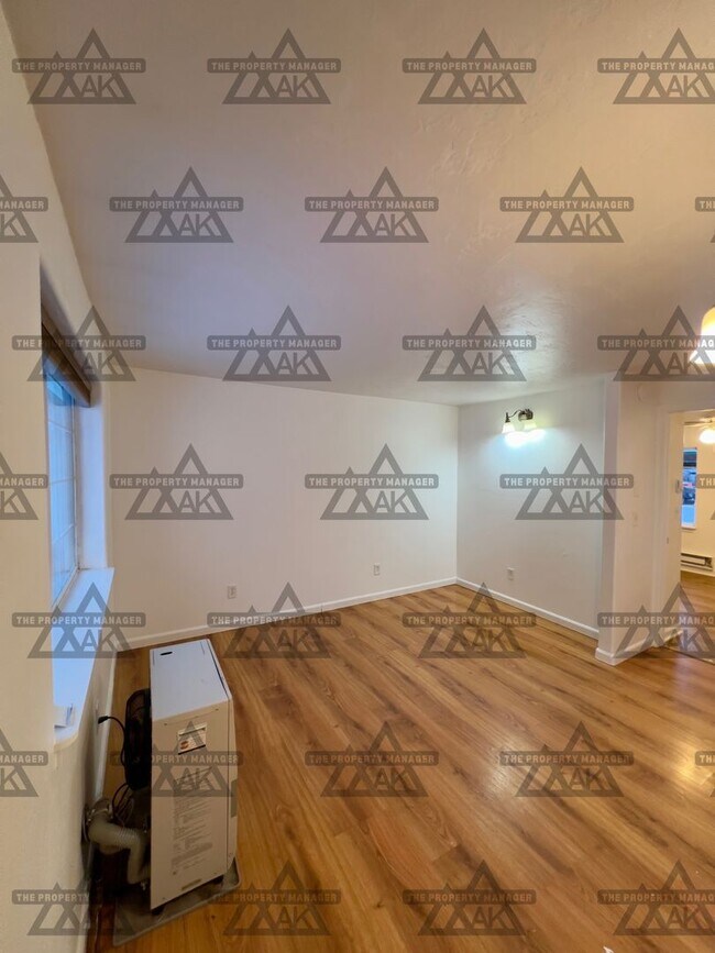 Photo - West Fifth Avenue Unidad #1