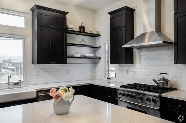 Building Photo - 540 Fierro Loop Rental