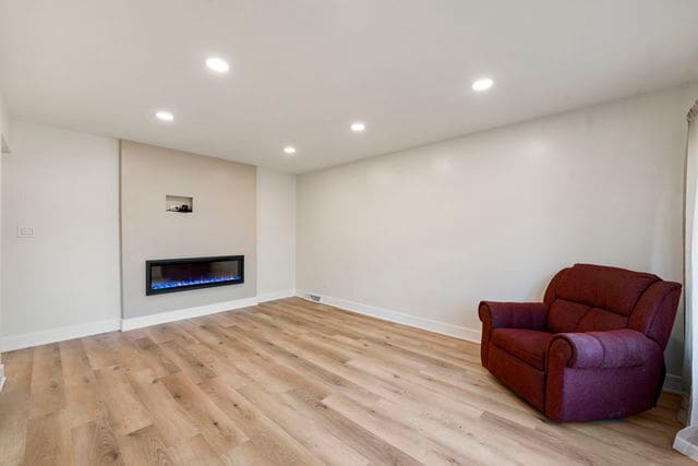 Photo - 5146 Michigan Ave