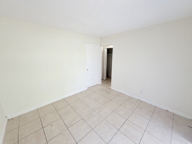 Photo - 3030 NW 43 Terrace