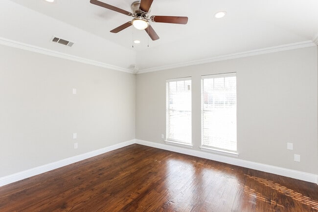 Photo - 6618 Coral Ln