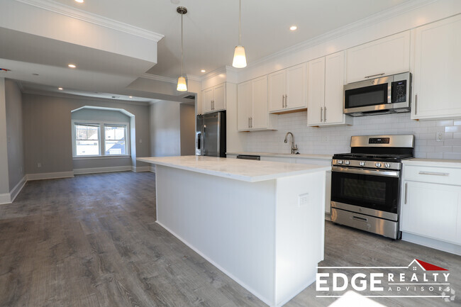 Building Photo - 111 Kenrick St Unit 6 Rental