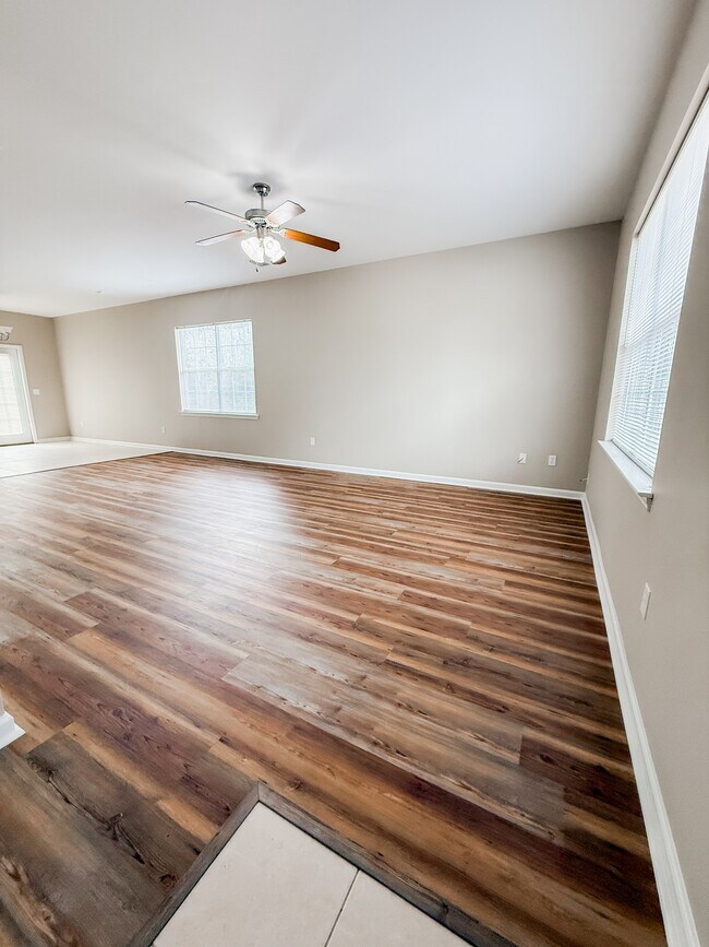 Photo - 113 Spokan Trail