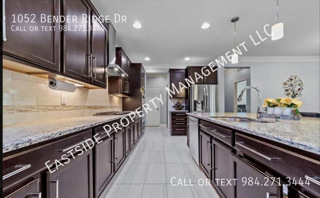 Photo - 1052 Bender Ridge Dr