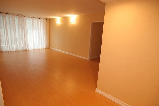 Photo - "Spacious 1-Bedroom Gem in the Heart of Sherman Oaks - 1323 Sq Ft of Comfort!"