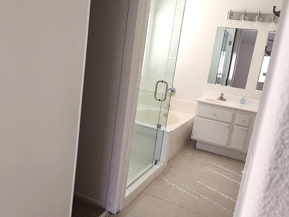 Photo - 41618 Petersfield Rd