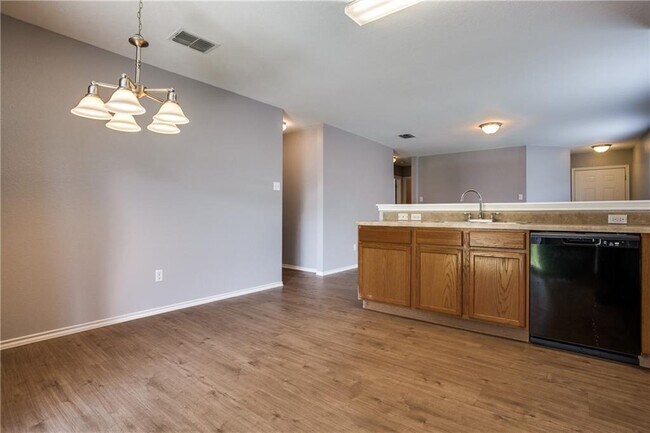 Photo - 3013 Caleb Dr