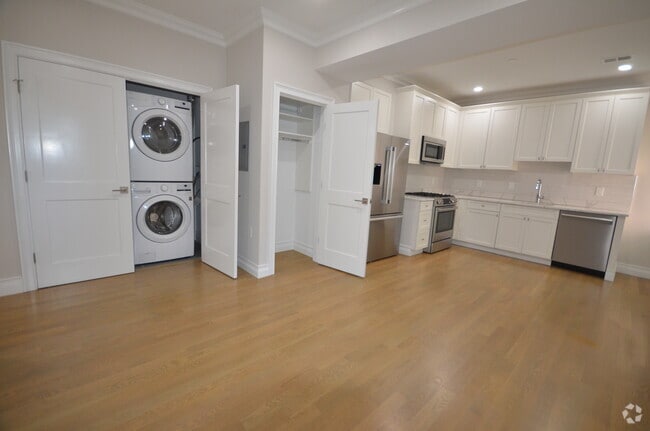 Building Photo - 7 Mount Hood Rd Unit 1 Rental