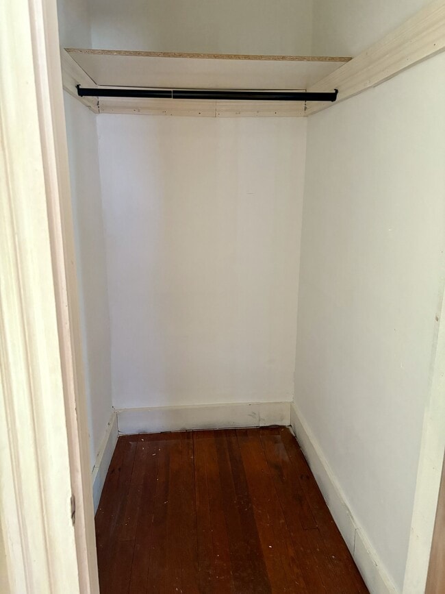 Photo - 833 Fig St