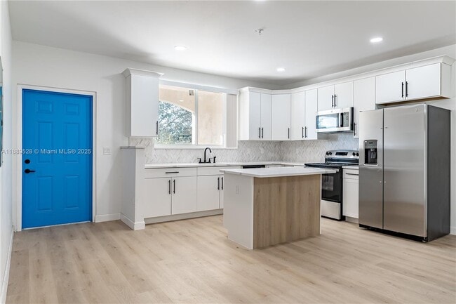 Photo - 2575 SW 64th Ave Unit 7