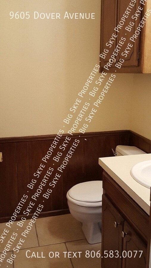 Photo - 9605 Dover Ave