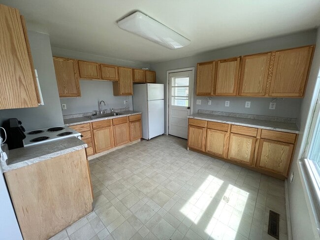 Photo - 3 Bedroom Home