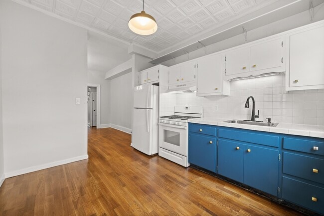 Building Photo - 309 Summit Ave Rental