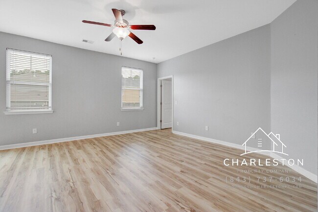 Photo - 403 War Admiral Ln