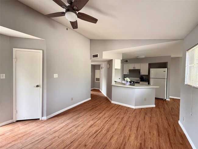 Building Photo - 7200 W T C Jester Blvd Unit 3902