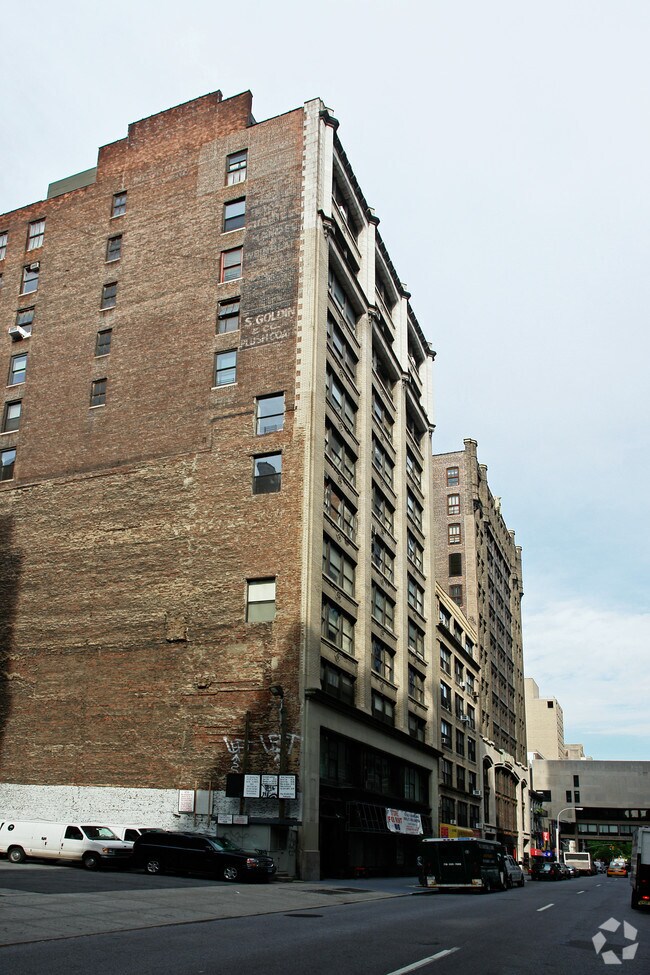 Photo - 144-152 W 27th St