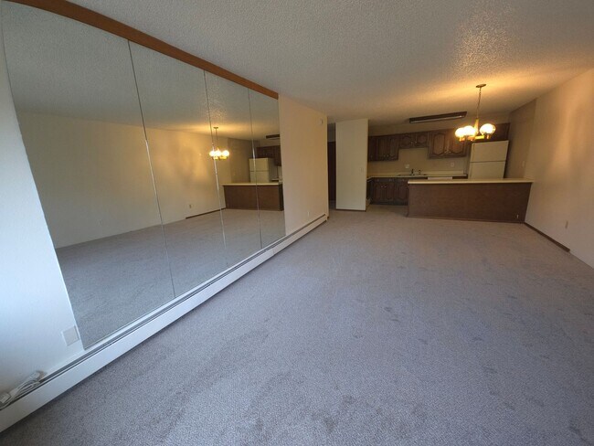 Photo - Price Reduction! Northeast Boulder 2 bedro... Unidad 309