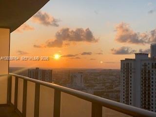 Photo - 1100 S Miami Ave Unidad 3309