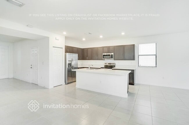 Photo - 2410 N 108th Dr