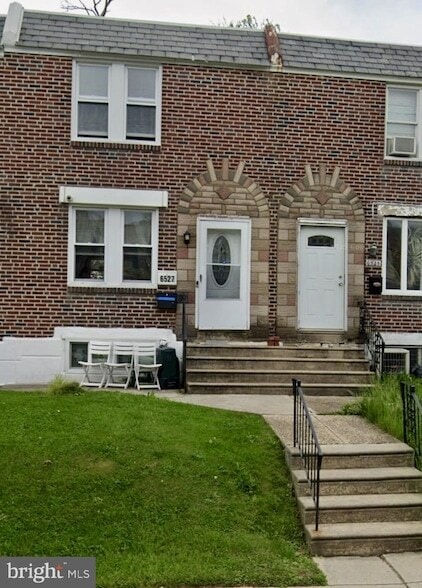 Building Photo - 6527 Tulip St