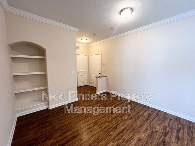 Photo - 8290 Gate Pkwy W Unidad #503