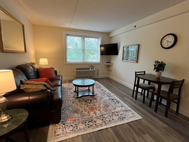 Photo - 44 Montvale Avenue