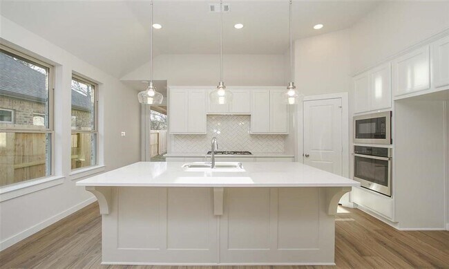 Photo - 21582 Jordan Pond Ridge