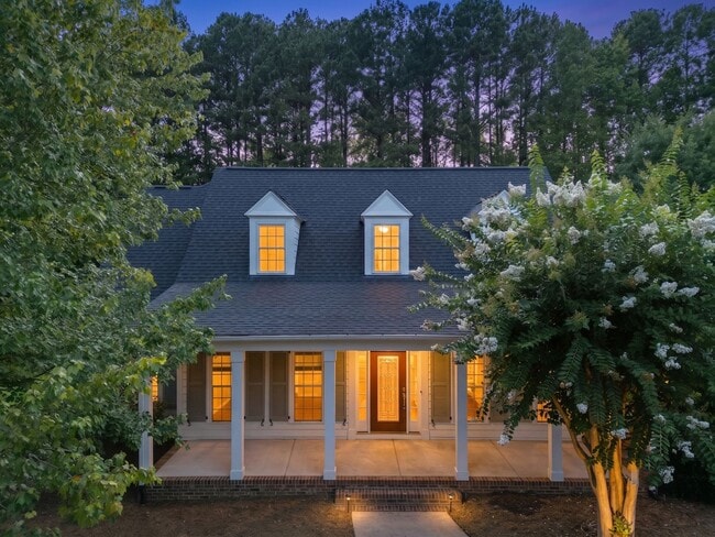 Building Photo - 30135 Porter Dr