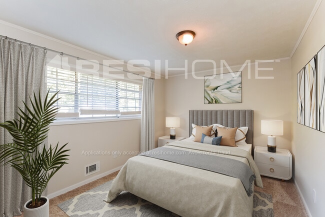 Photo - 7432 Meadows Dr