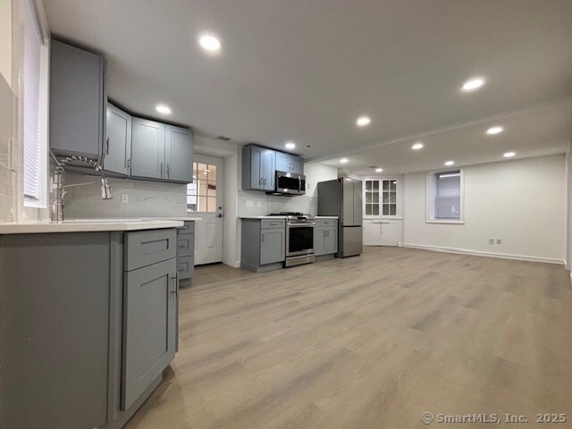 Photo - 1 Kittredge St