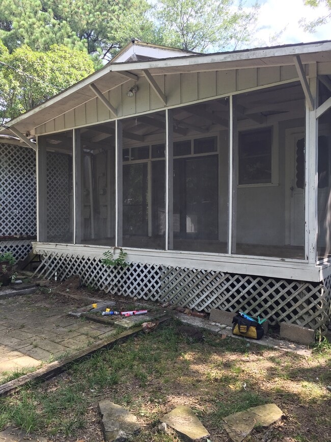 Photo - 126 Parkhill St
