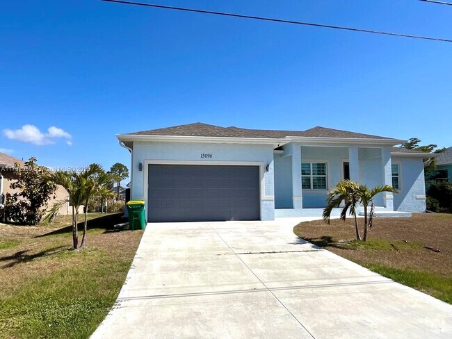 Building Photo - 15096 Aldama Cir Rental