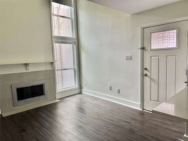 Photo - 935 La Posada Dr Unit 252