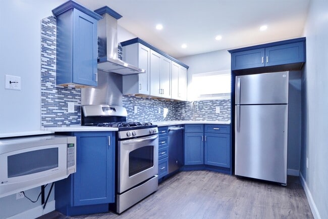 Photo - 513 Avenue A