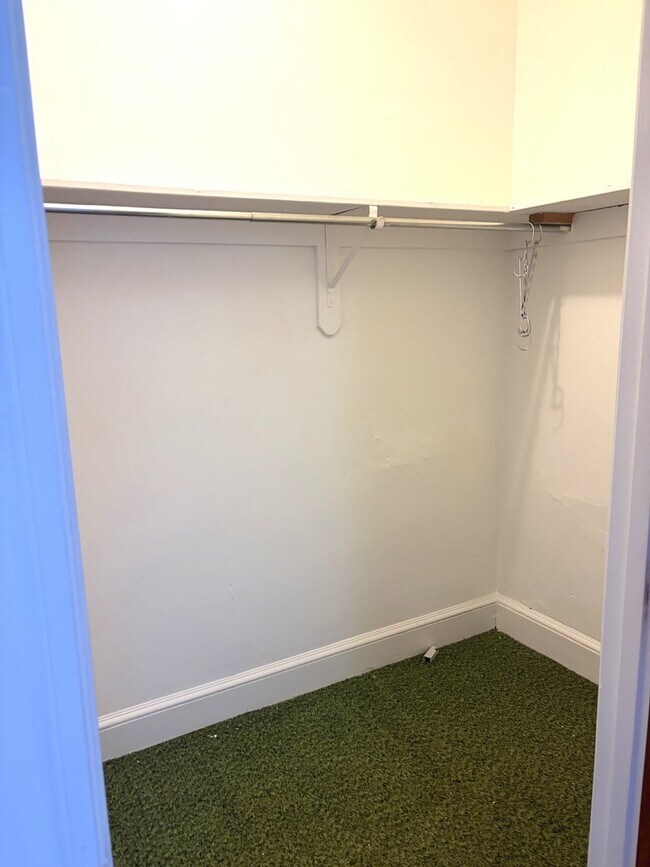 40 Paul Revere Rd Unit 2