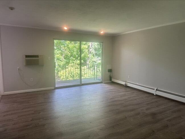 Photo - 21 Fernview Ave Unit 9