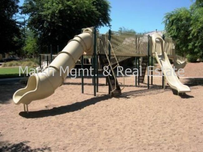 Photo - Very nice 3 bedroom home in Gilbert close to shopping and more!