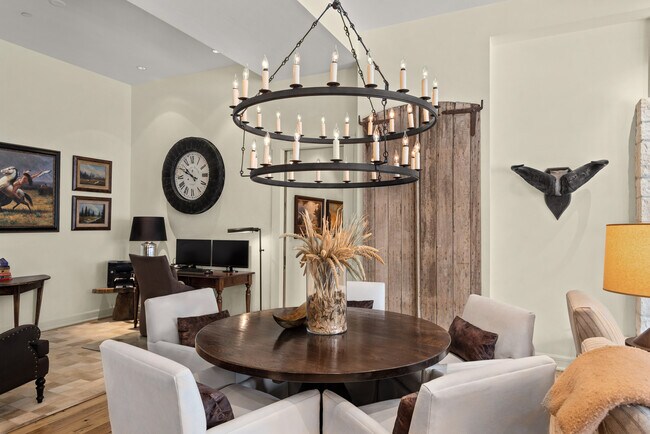 Photo - 501 Rio Grande Pl