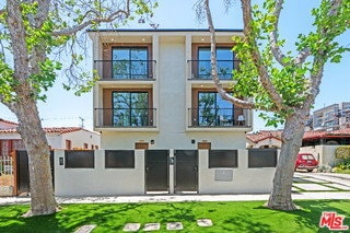 Building Photo - 839 1/4 North Detroit Street, Los Angeles, CA 90046 - 3 BR 3 BA house