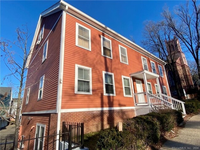 Photo - 46 E Grand Ave Condo Unit 46
