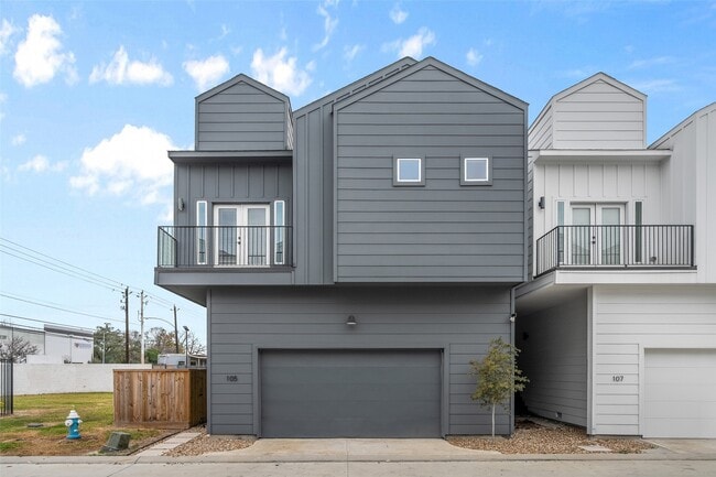 Photo - 105 Tolima Dove St